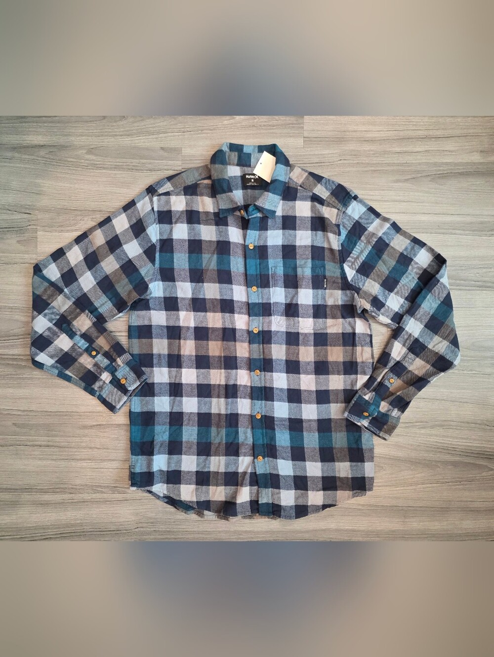 Hurley Mens Portland Cotton Long Sleeve Button Shirt Medium NWT $58